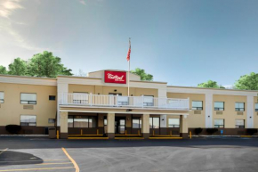 Гостиница Red Roof Inn & Suites Newburgh - Stewart Airport  Нью Виндзор